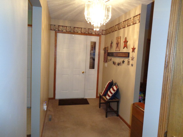 612 Linden Ave, Grand Island, NE 68801