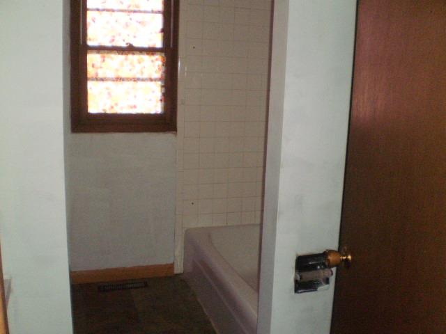 911 S Lincoln AveGrand Island, NE, 68801Hall County