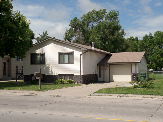 312 N Custer, Grand Island, United States 68803