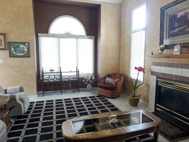 2819 Lakewood Cir, Grand Island, NE 68803