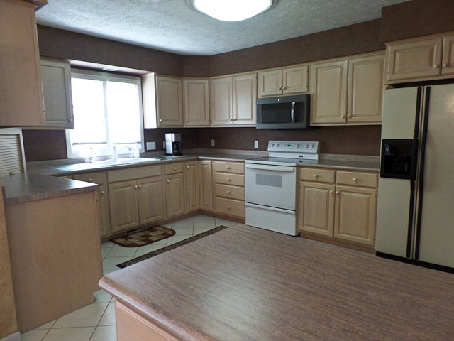 2819 Lakewood Cir, Grand Island, NE 68803