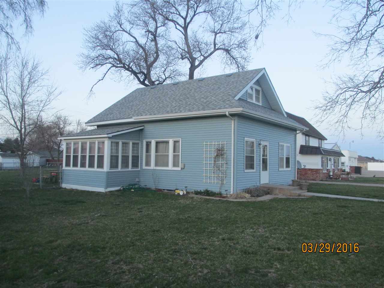 212 Pine, Doniphan, NE 68832