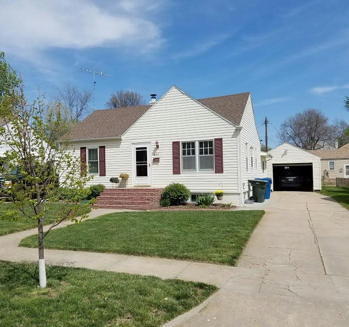2107 12th Avenue, Kearney, United States 68845