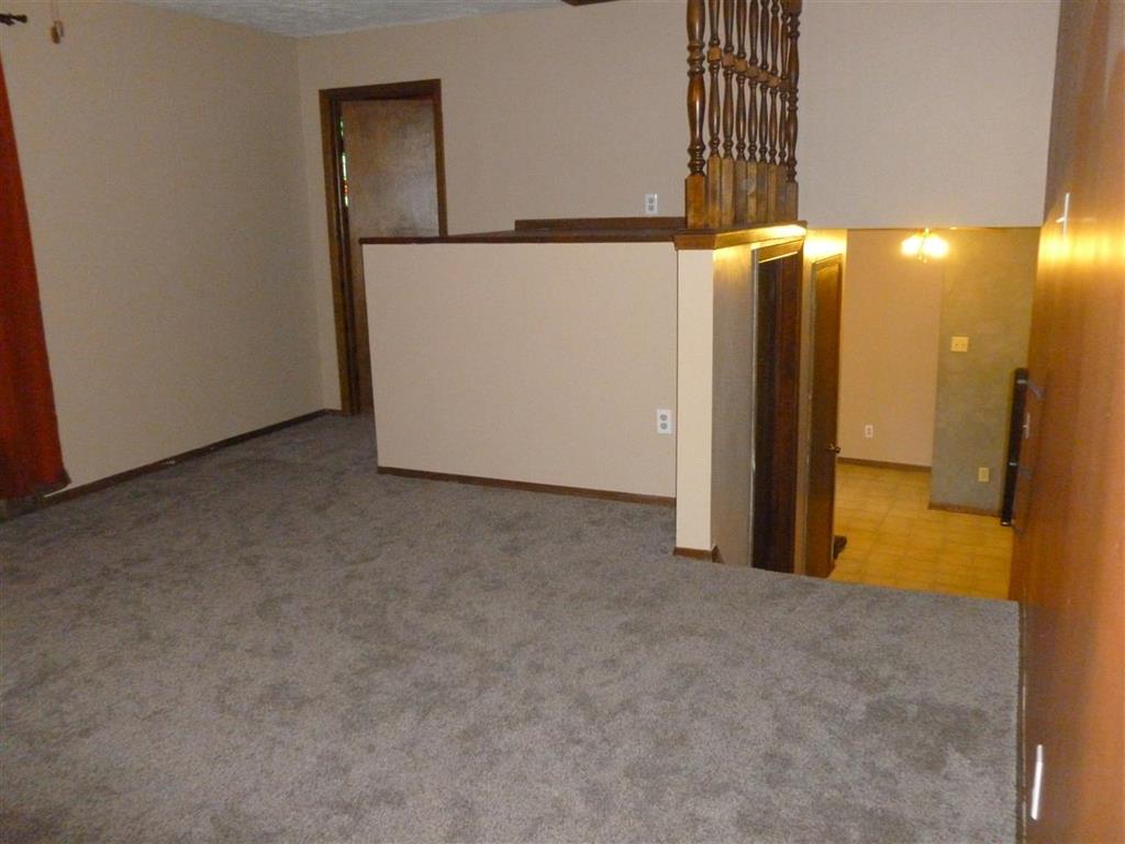 321 W 33RD St, Kearney, United States 68845