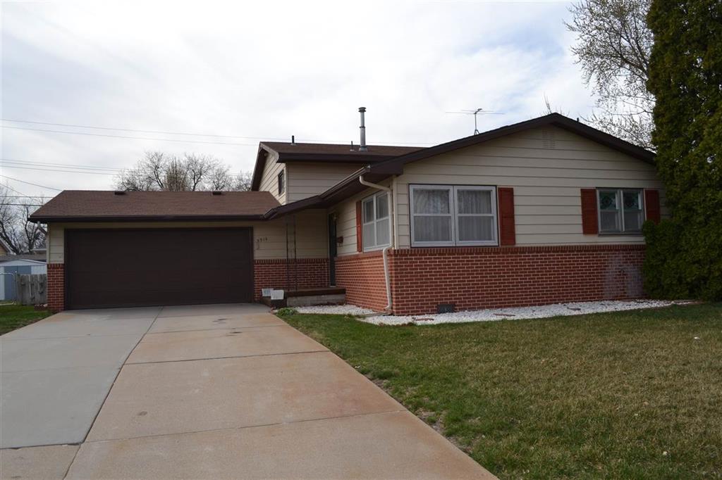 3916 Avenue E, Kearney, United States 68847