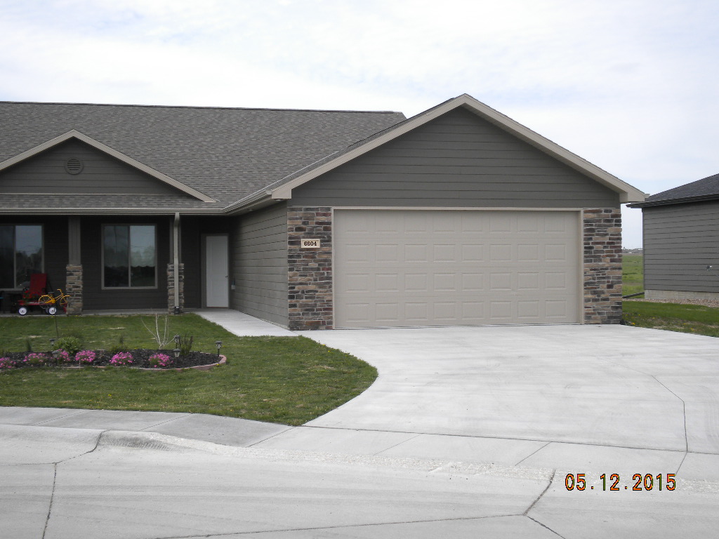 6604 Avenue L, Kearney, United States 68847