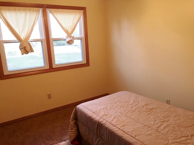 308 Amick Ave, Doniphan, NE 68863