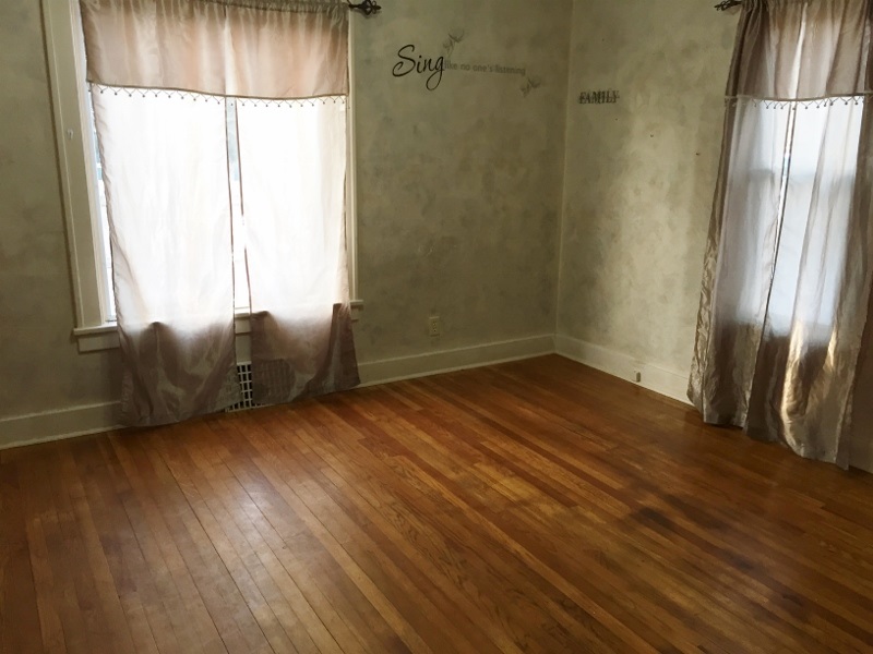 822 St Joseph, Hastings, NE 68901