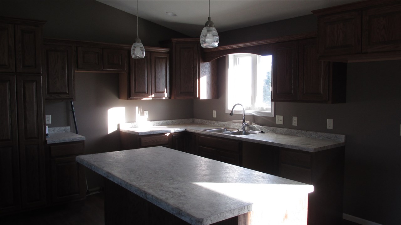 311 4th Street, Hastings, NE 68901