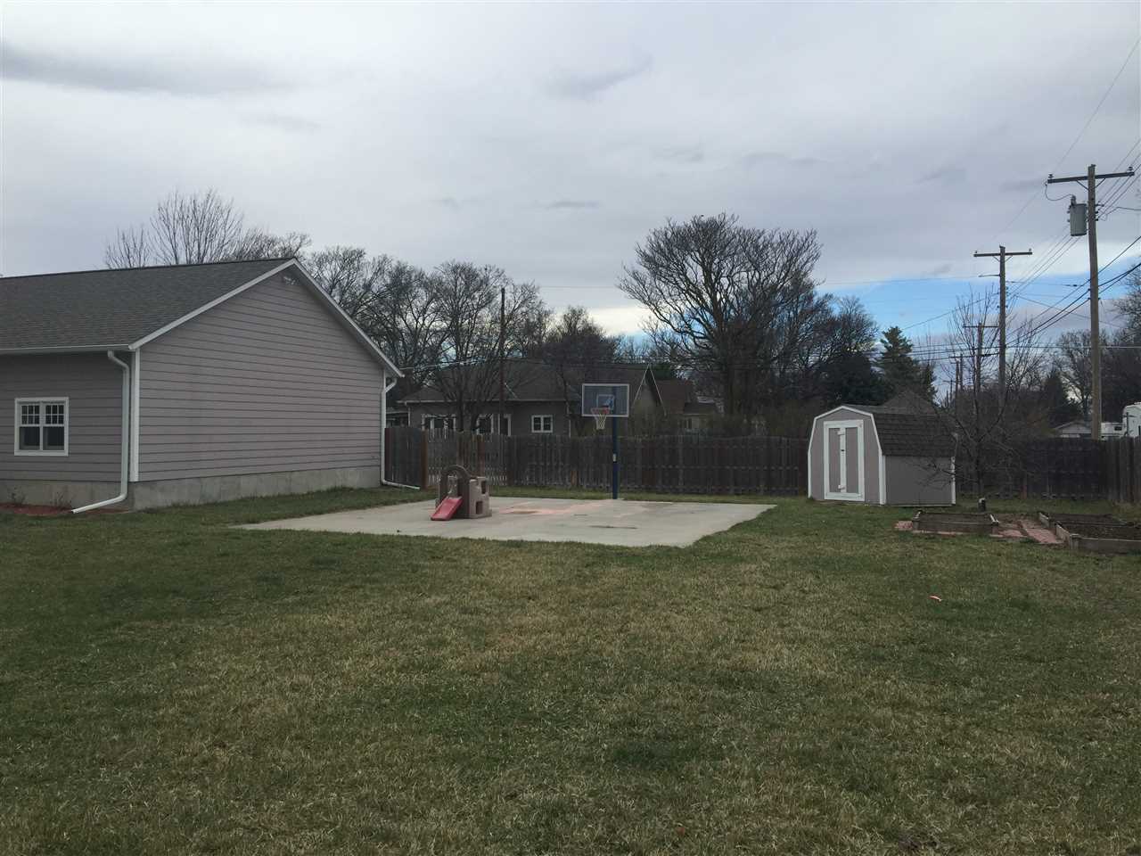318 Alexander, Clay Center, NE 68933