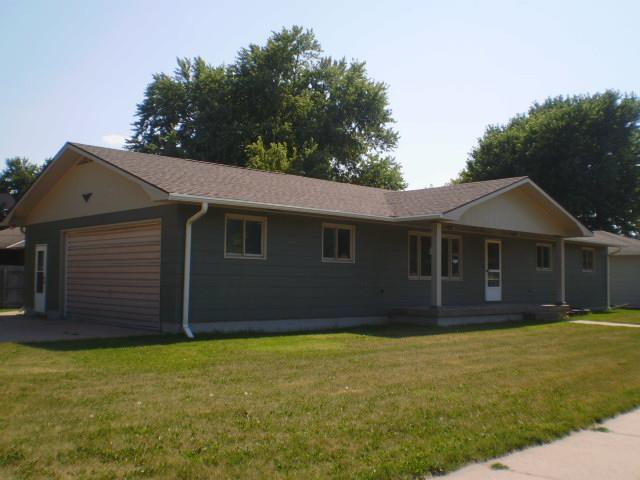 301 E 4th StEdgar, NE, 68935Clay County