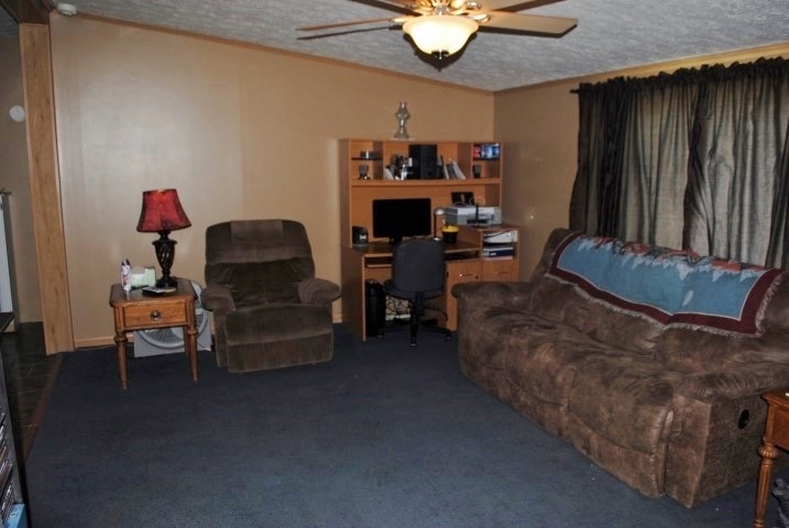 601 1 st ave., Juniata, NE 68955