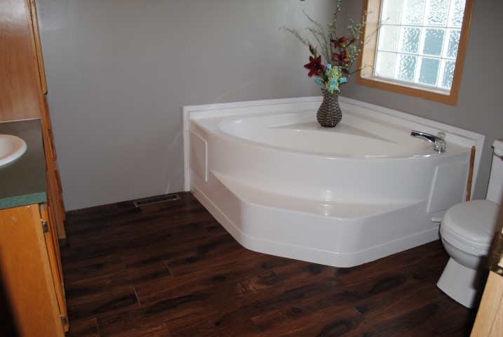 601 1 st ave., Juniata, NE 68955