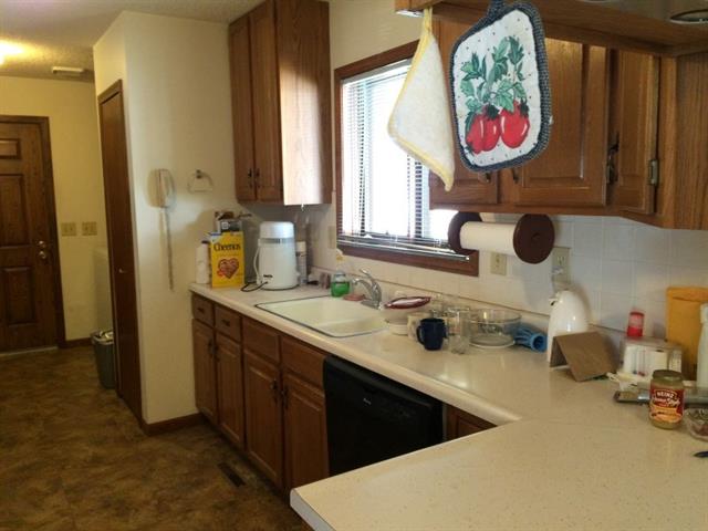0104 W 6th Street, Curtis, United States 69025