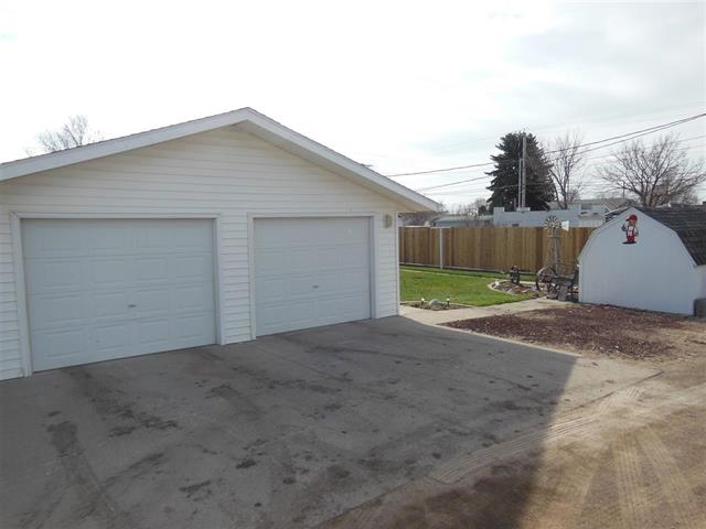 108 N WELCH, North Platte, United States 69101