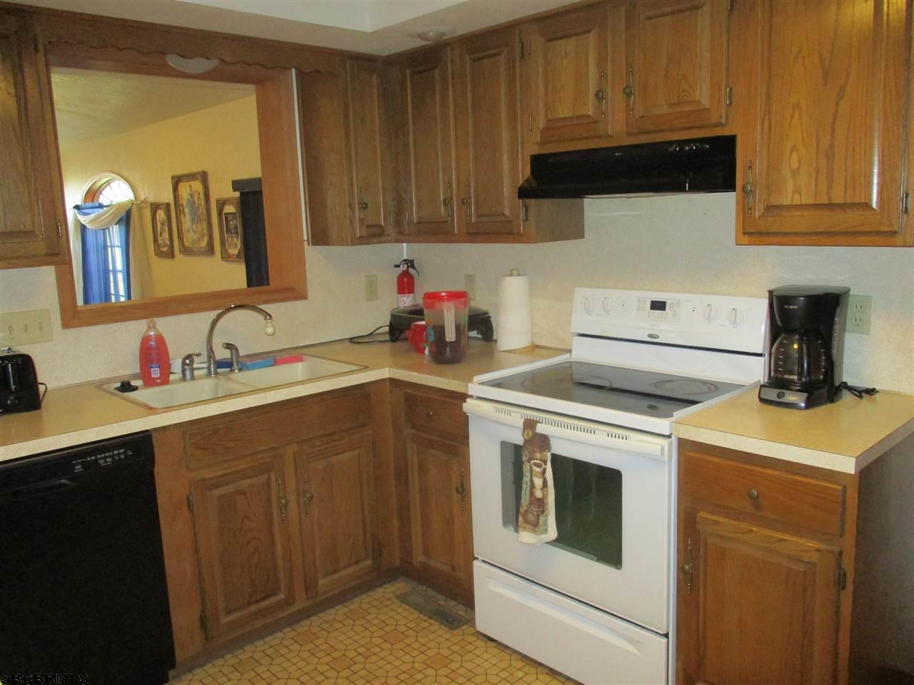 1261 HENDERSON, Alliance, NE 69301
