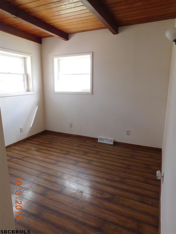 41 CHINOE RD, Gering, NE 69341