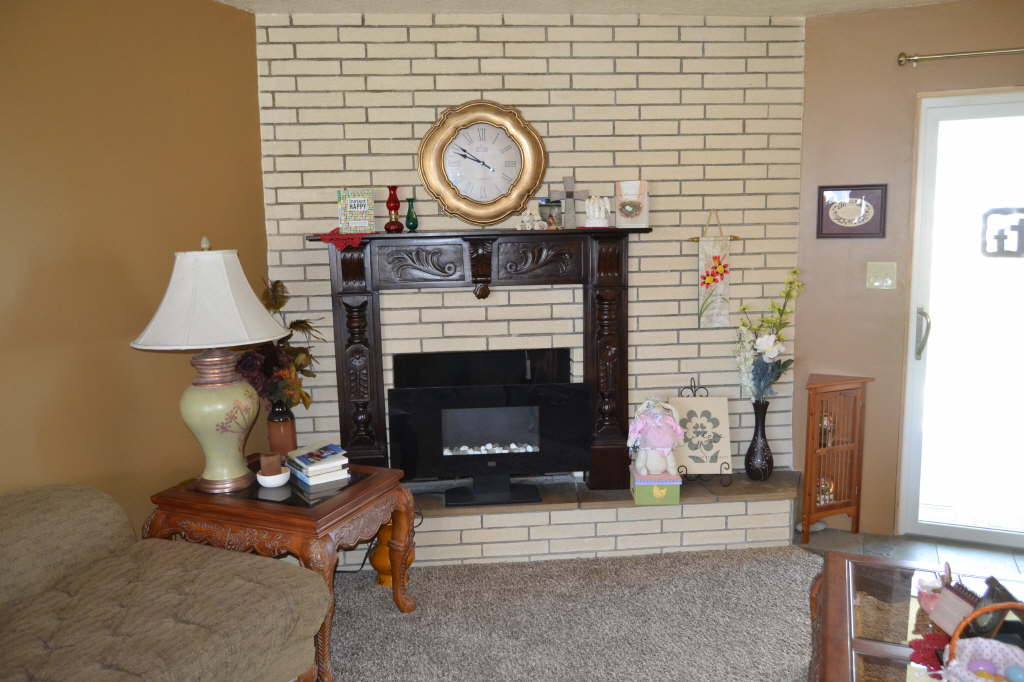 1640 R Street, Gering, United States 69341