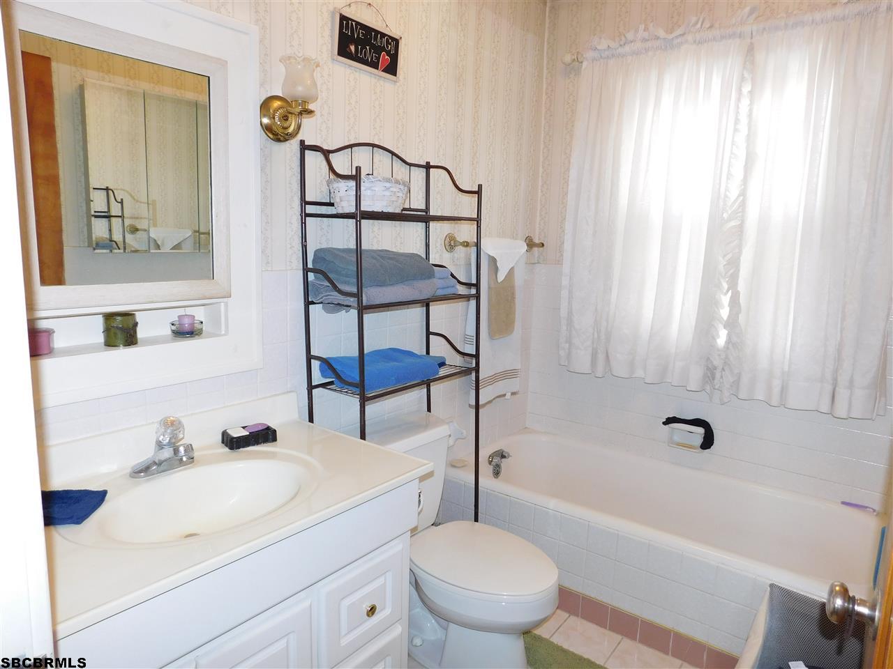 2410 AVENUE B, Scottsbluff, NE 69361