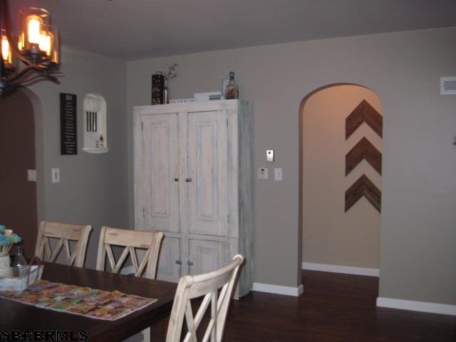 221 E 37TH STREET, Scottsbluff, NE 69361