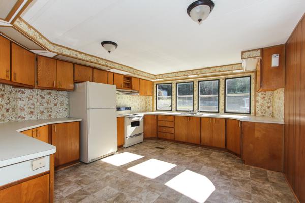 Whispering Pines Mobile Home Village and Sales 16 Scots PlaceDerry, NH 03038