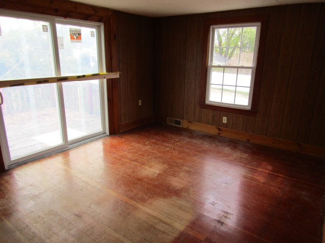25 Hillside AveDerry, NH, 03038Rockingham County