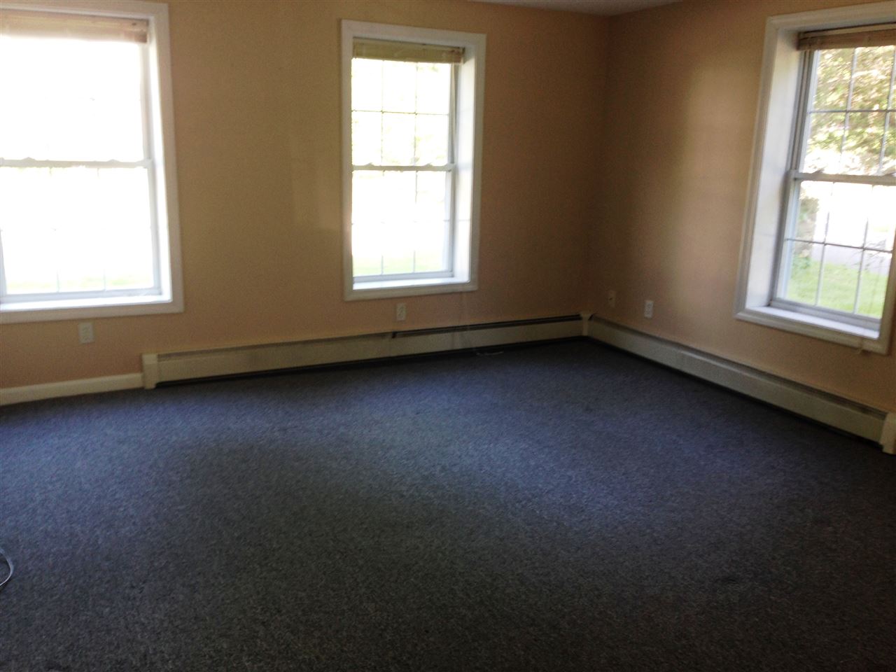 19A Thornton St., Derry, NH 03038