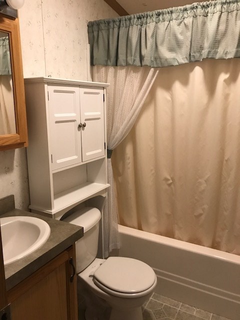 100 rockingham Road, Derry, NH 03038