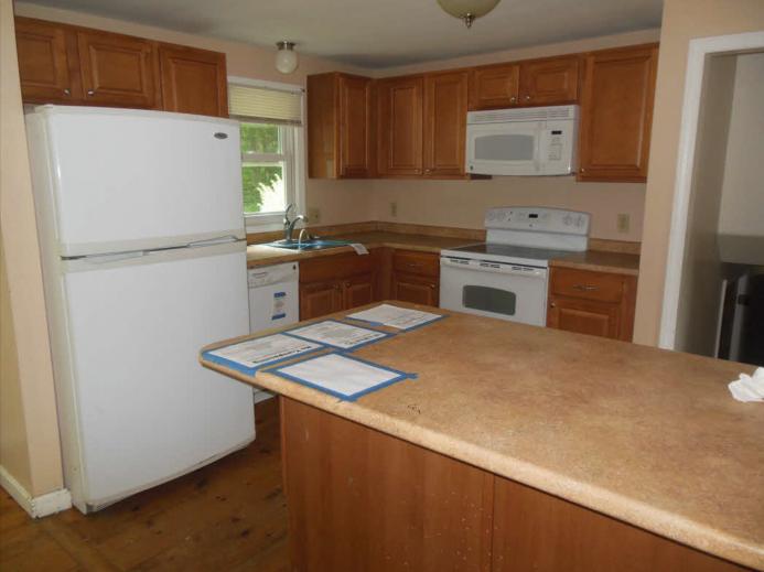 4 Ledgewood DrDerry, NH, 03038Rockingham County