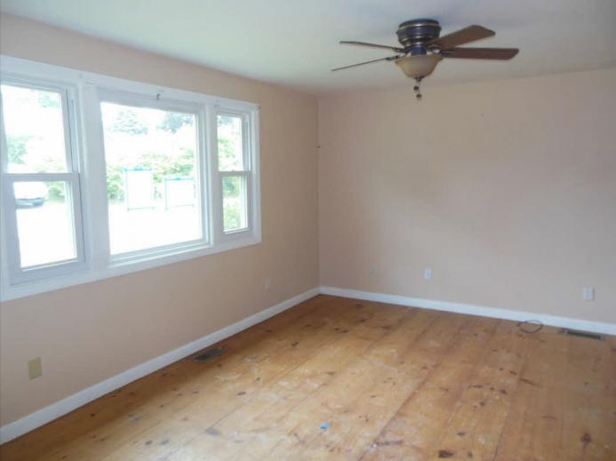 4 Ledgewood DrDerry, NH, 03038Rockingham County
