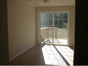 75 - 2 Treaty Court, Fremont, NH 03044