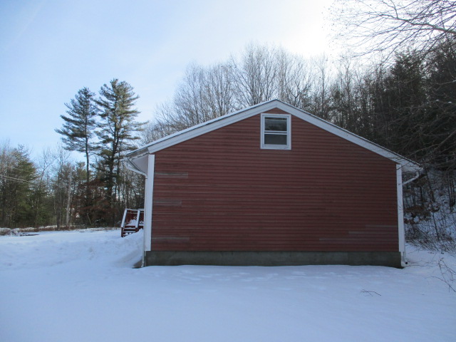 11 E Dunbarton RdGoffstown, NH, 03045Hillsborough County