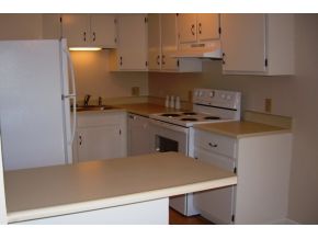 202 Elmwood Drive, Hudson, NH 03051