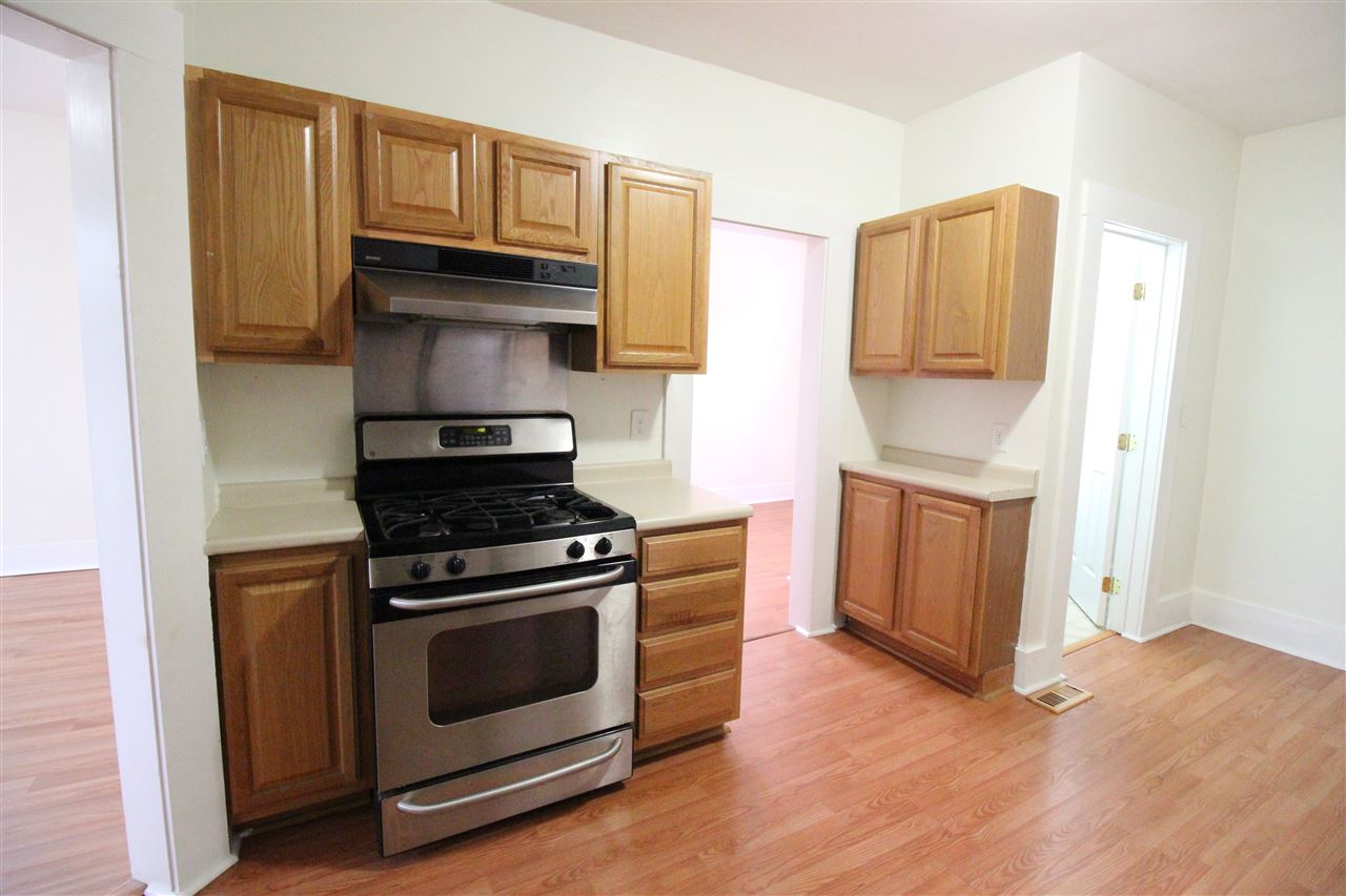 2 Library Street, Hudson, NH 03051
