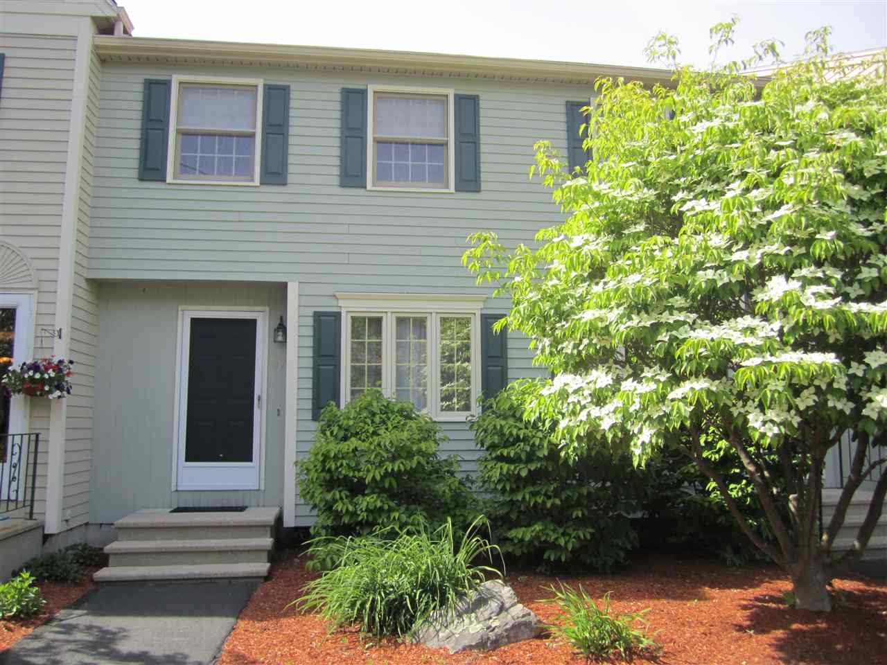 717 Fox Hollow Drive, Hudson, NH 03051