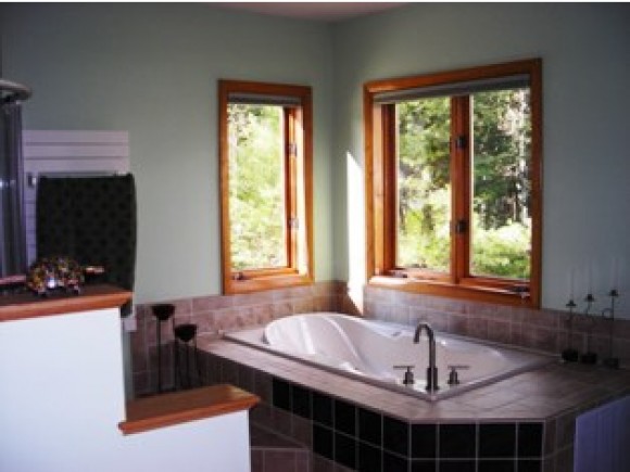 4 Windsor Blvd, Londonderry, NH 03053
