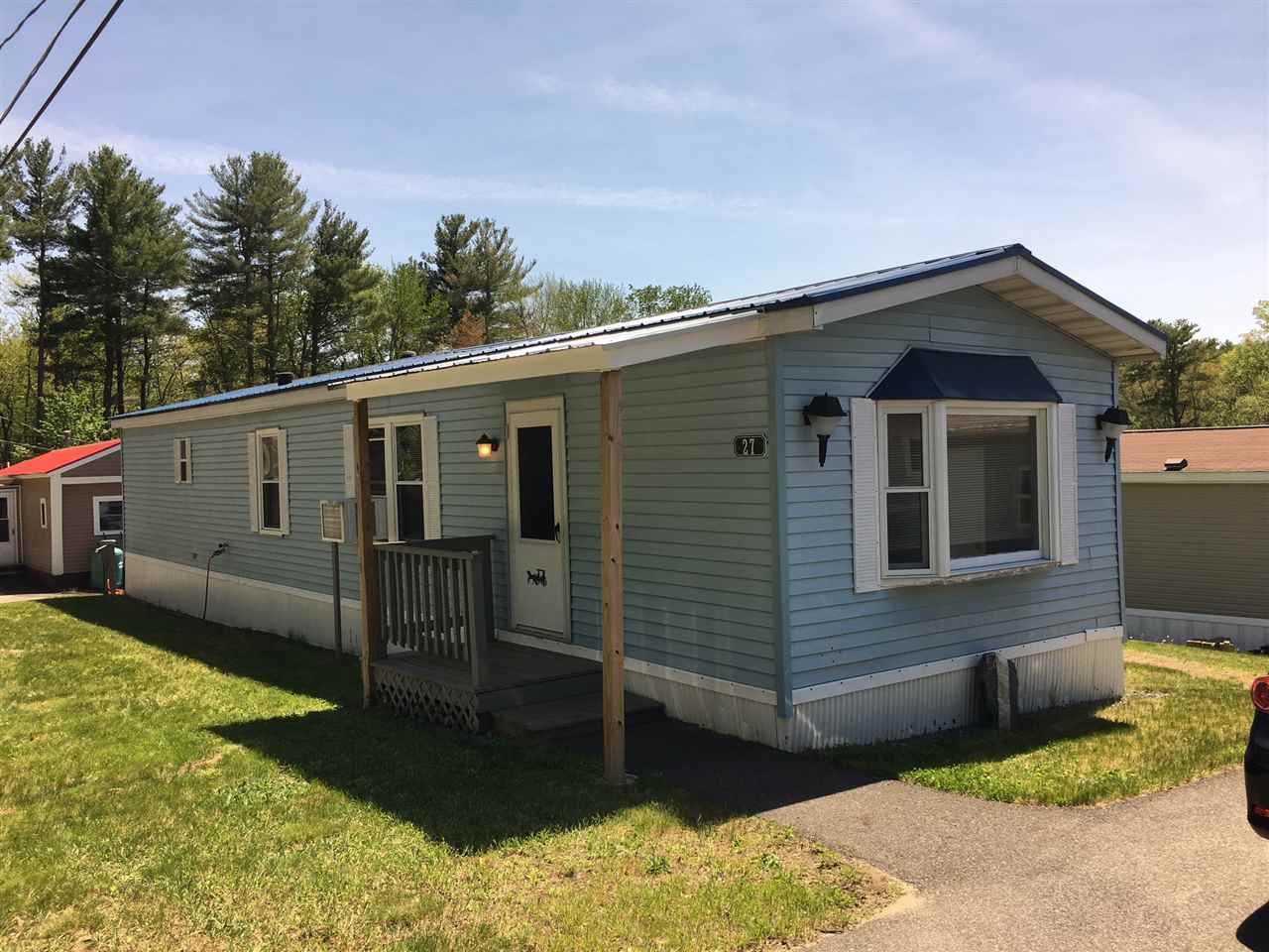 27 Stage Coach Circle, Londonderry, NH 03053