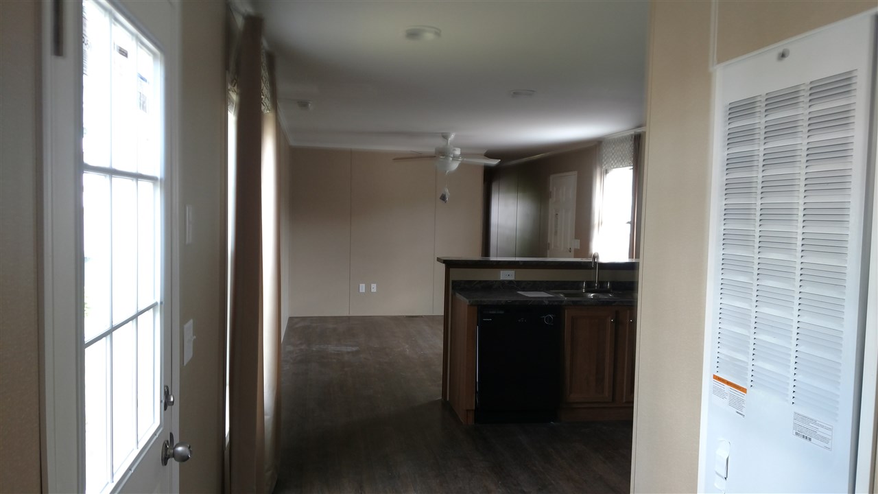 4 Pinto Lane, Londonderry, NH 03053