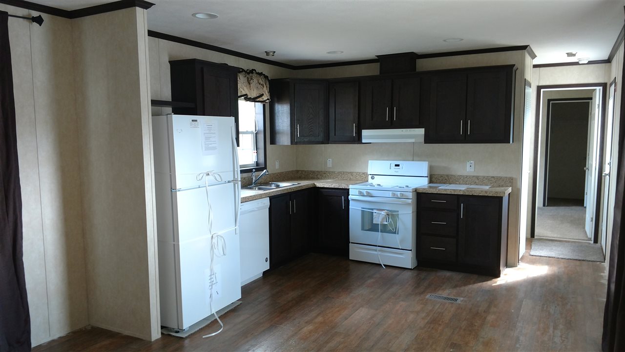 4 Stage Coach Road, Londonderry, NH 03053