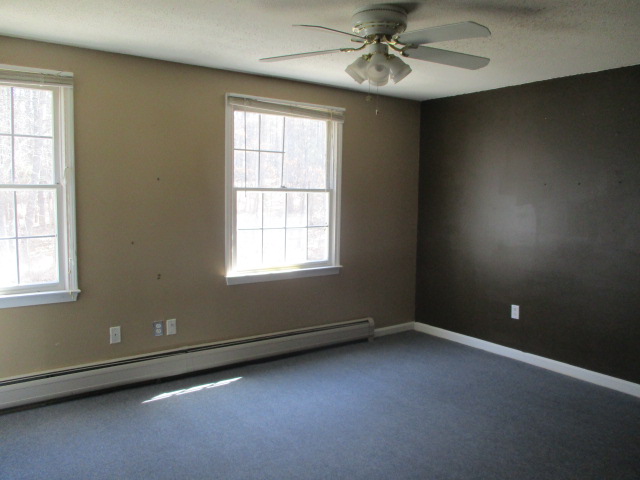 15 Kearns DrMerrimack, NH, 03054Hillsborough County