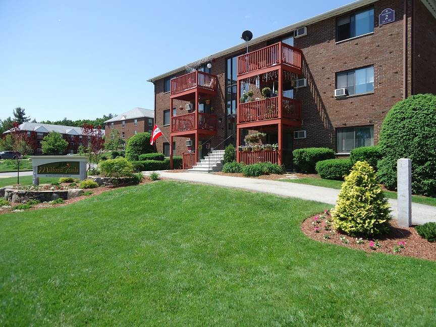 95 Powers Street, Milford, NH 03055