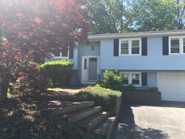 5 Waltham DrNashua, NH, 03060Hillsborough County