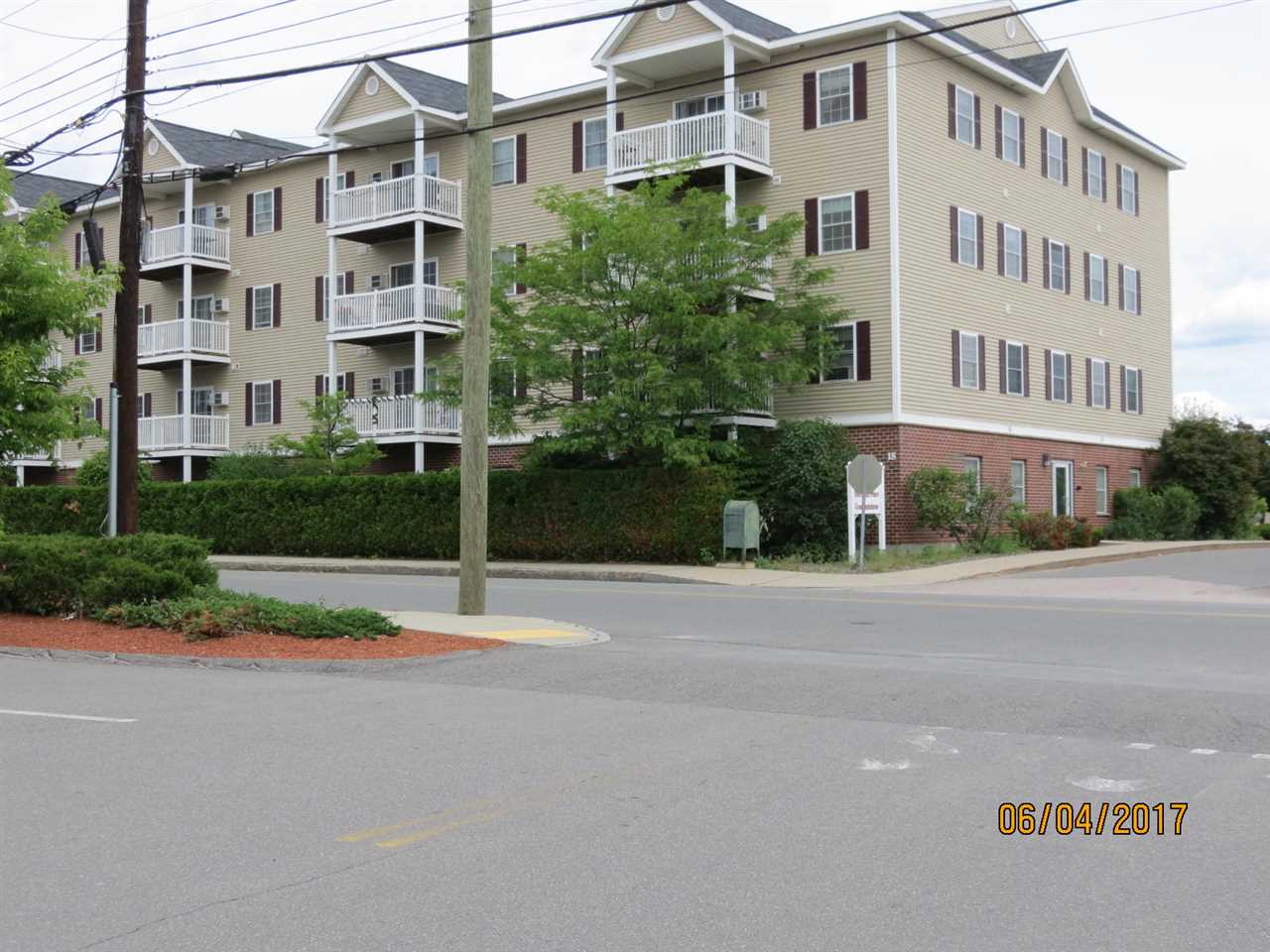 18 Harbor Avenue, Nashua, NH 03060