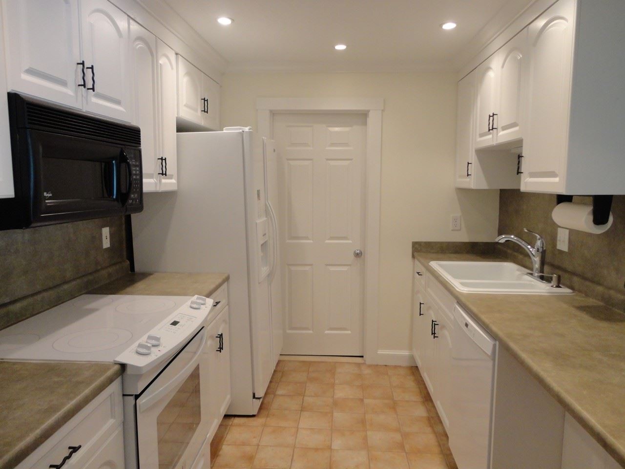 20-101 Ledgewood Hills Drive, Nashua, NH 03062