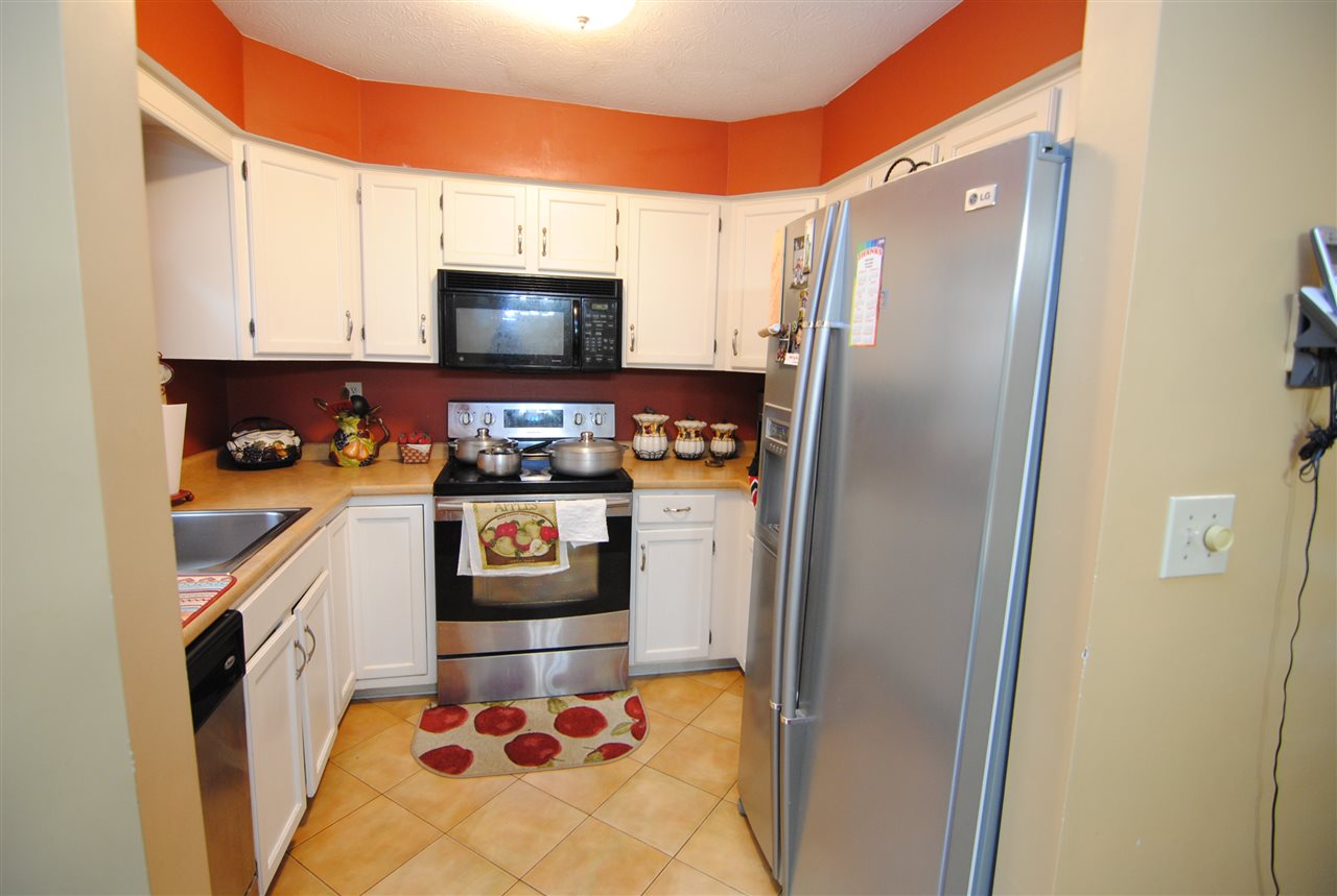 69 Cadogan Way, Nashua, NH 03062