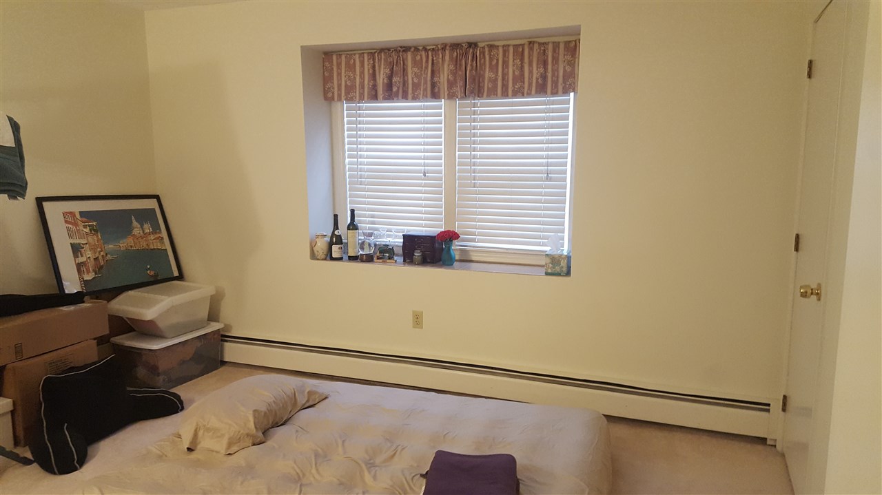 4 New Haven, Nashua, NH 03063