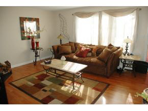 10 Salisbury Road, Nashua, NH 03064