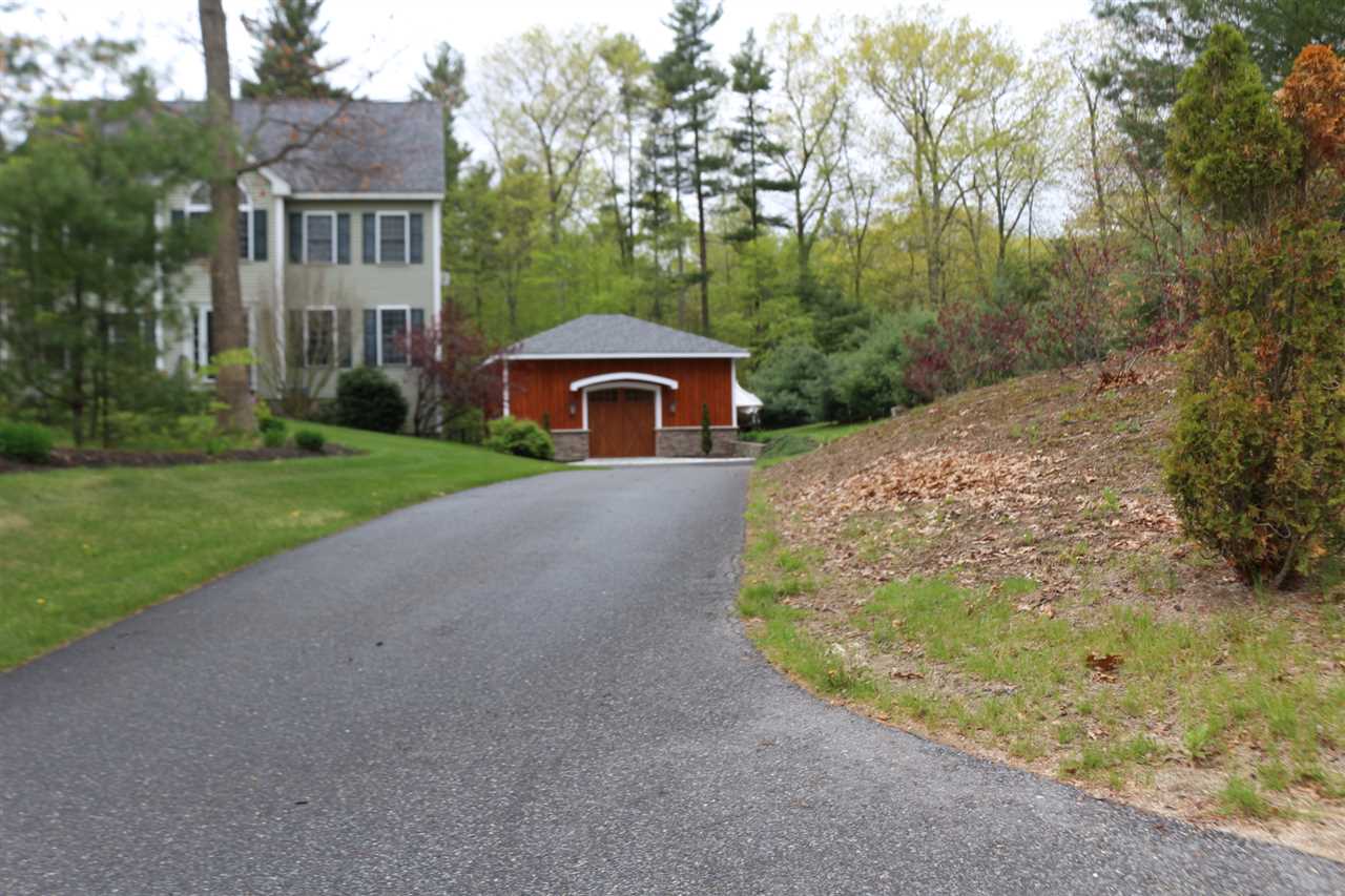 21 BlueJay Lane, Pelham, NH 03076