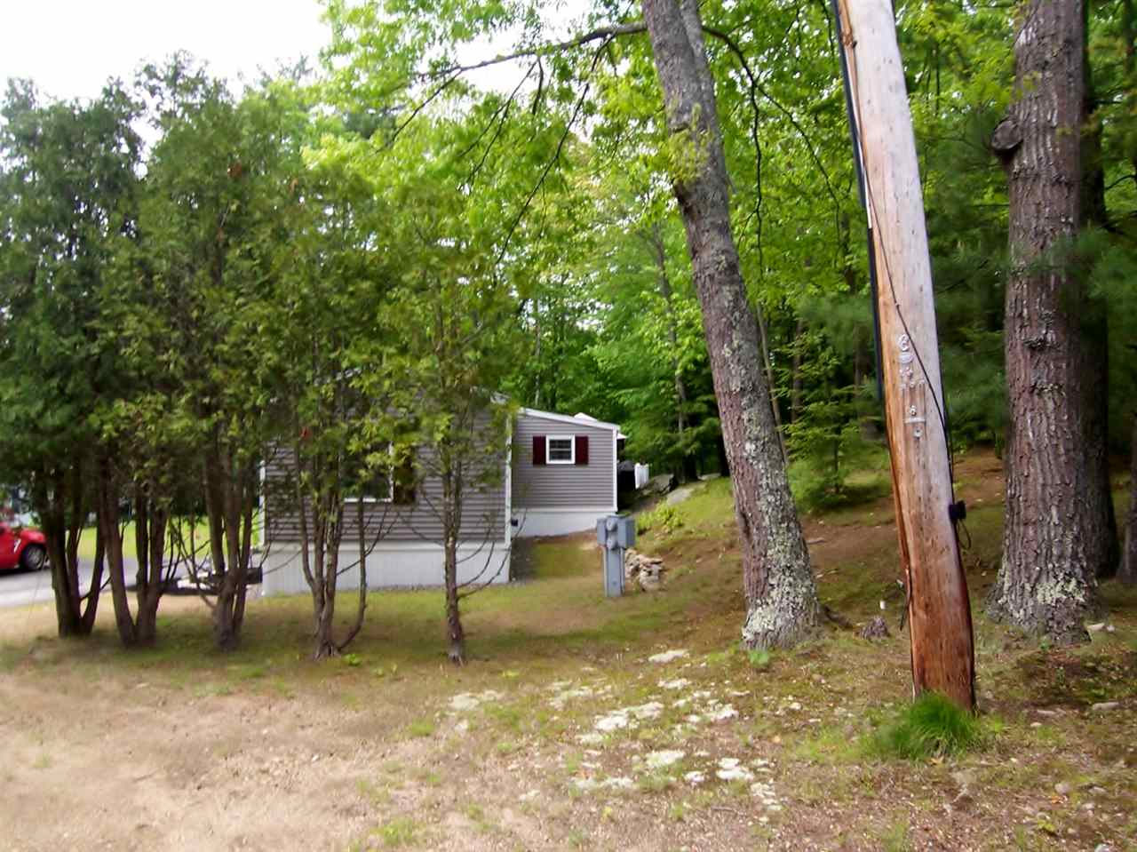 8 Englewood Drive, Raymond, NH 03077