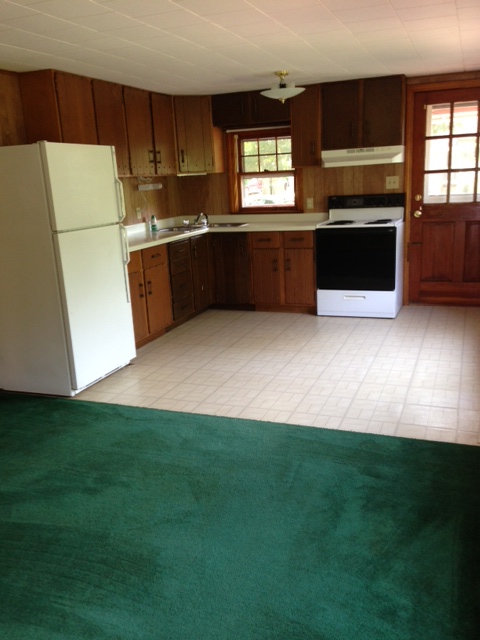 23 Nottingham RdRaymond, NH, 03077Rockingham County